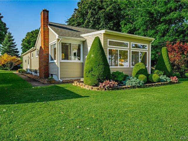 House for sale in Niagara, New York