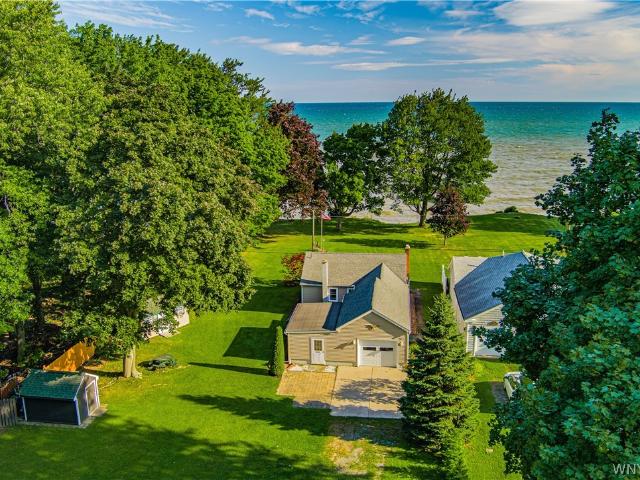 House for sale in Niagara, New York
