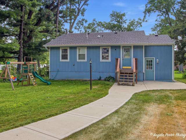 House for sale in Mchenry, Illinois