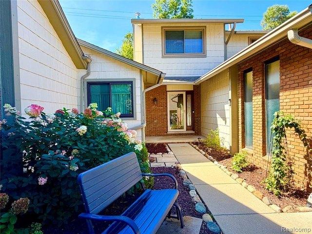 Townhouse for sale in Plymouth, Michigan