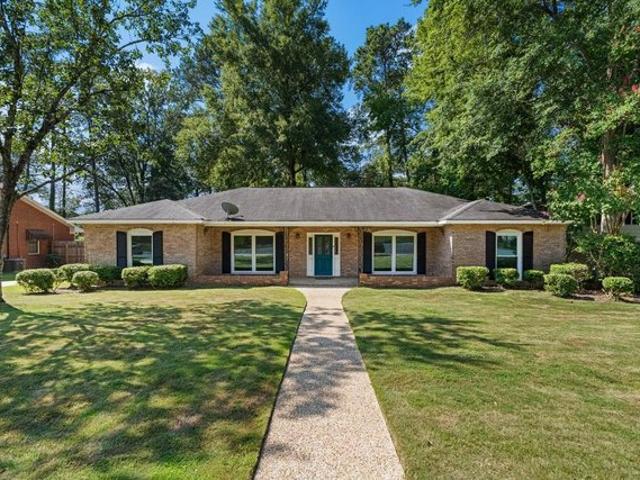 House for sale in Shenandoah Forest, Columbus