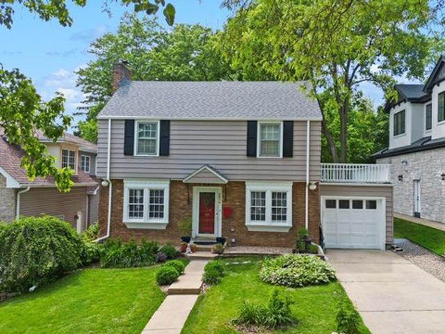 House for sale in Downers Grove, Illinois
