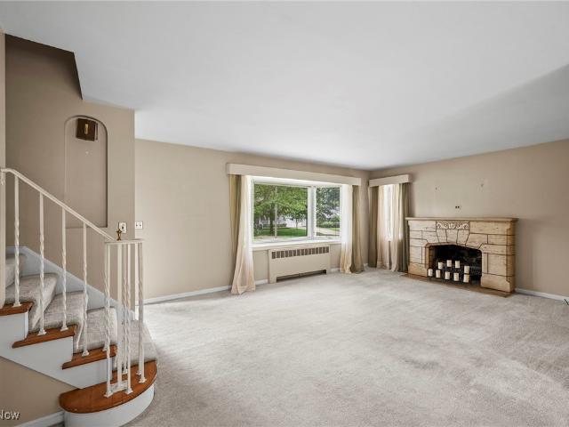 House for sale in Willoughby