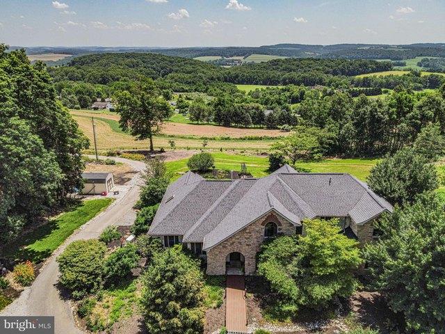 Farm for sale in Spring Grove, Pennsylvania