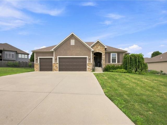 House for sale in Blue Springs, Missouri