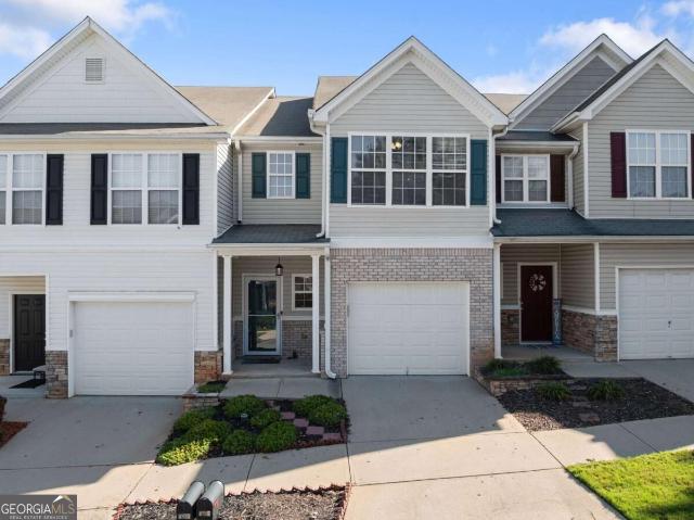 Townhouse for sale in Flowery Branch, Georgia