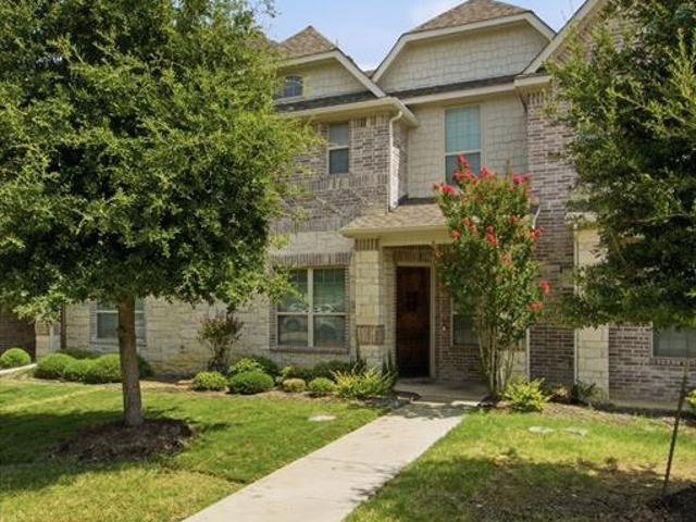 Townhouse for sale in Irving, Texas