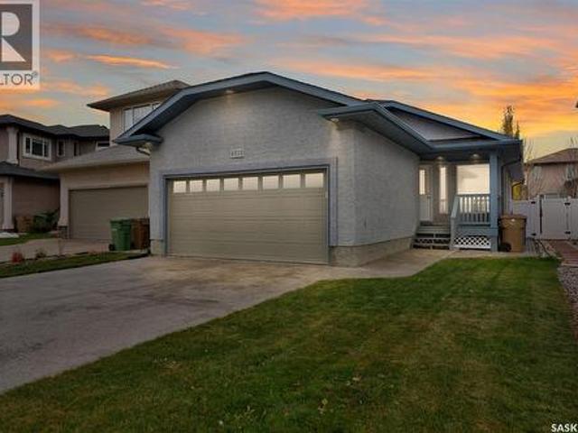 House for sale in Lakeridge, Regina