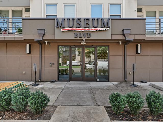 Condo for sale in Harris, Texas