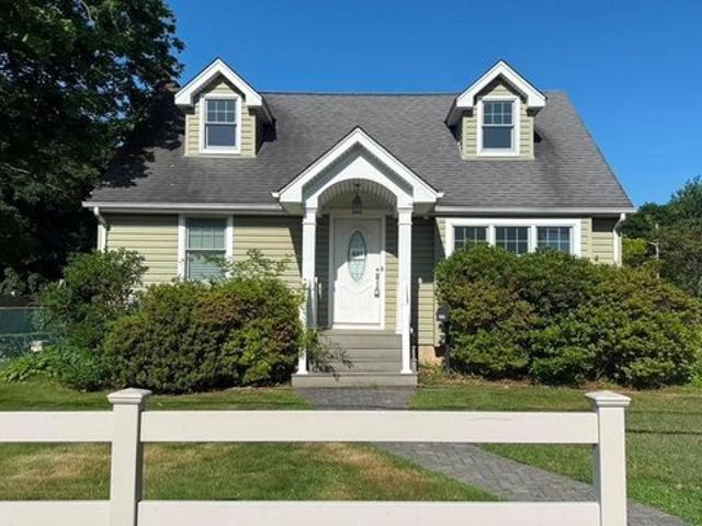 House for sale in Huntington, New York