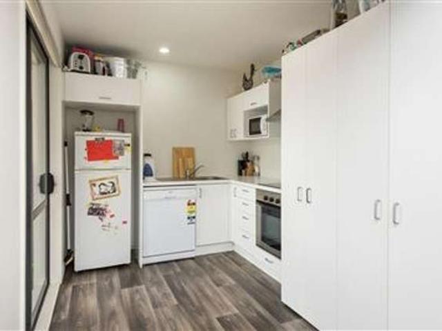Townhouse for rent in Heathcote, Canterbury