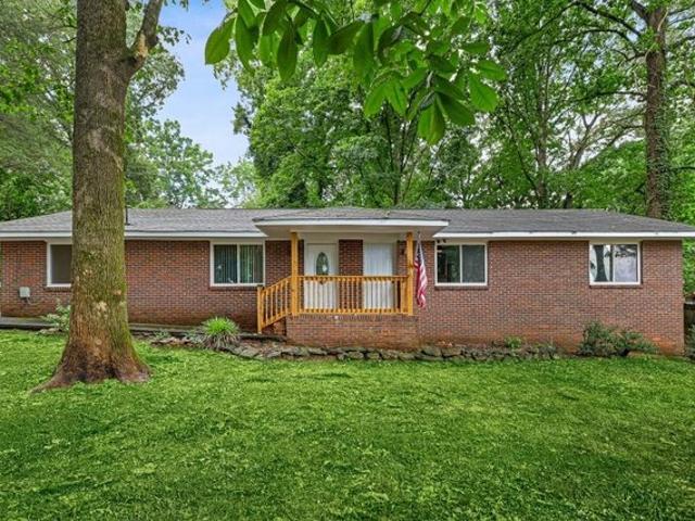 House for sale in Lilburn, Georgia