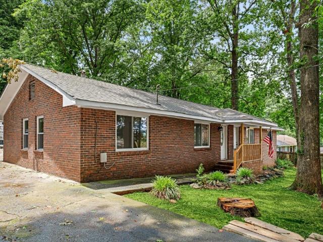 House for sale in Lilburn, Georgia