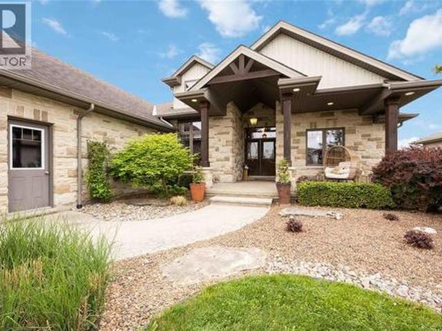 House for sale in Petrolia, Ontario