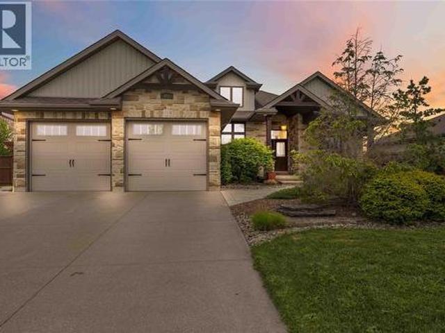 House for sale in Petrolia, Ontario