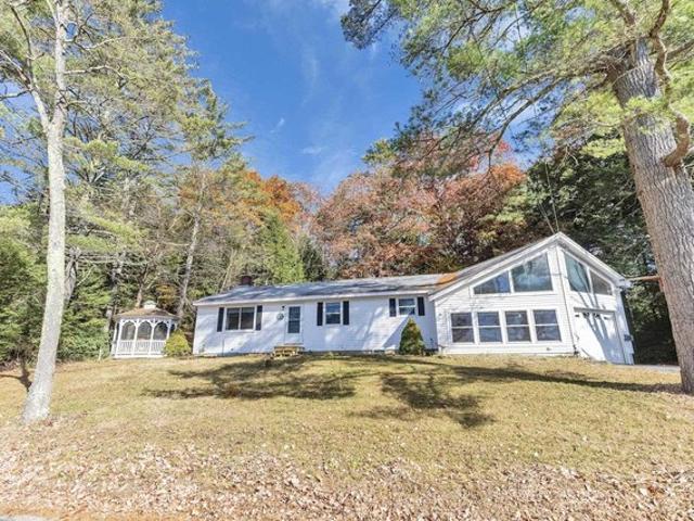 House for sale in Camp Forest Lake, Winchester