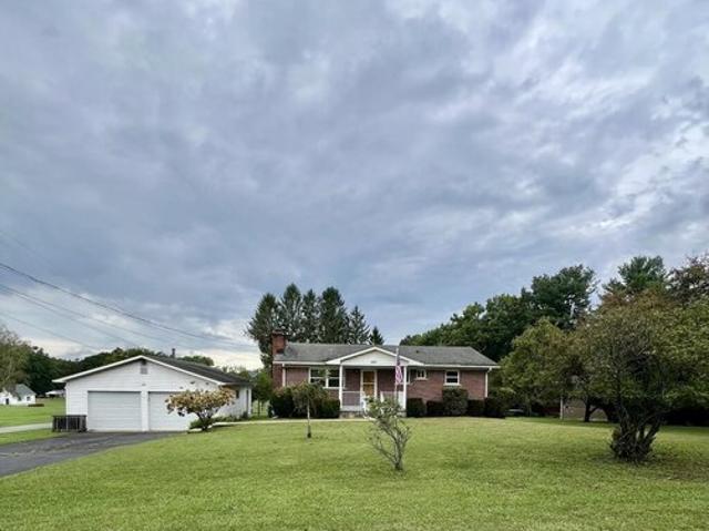 House for sale in Daniels, West Virginia