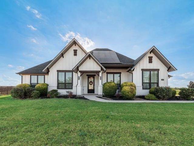 House for sale in Ellis, Texas