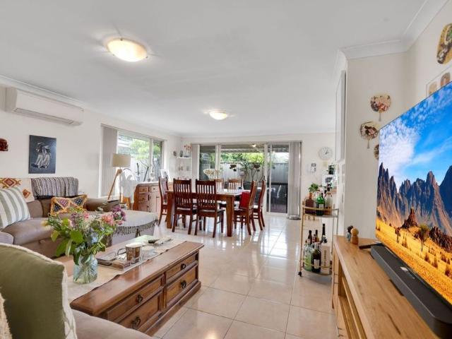 Townhouse for rent in Morley, Western Australia