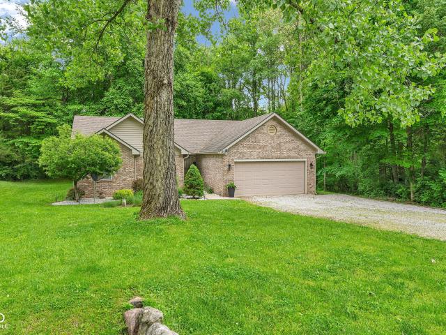 House for sale in Coatesville, Indiana