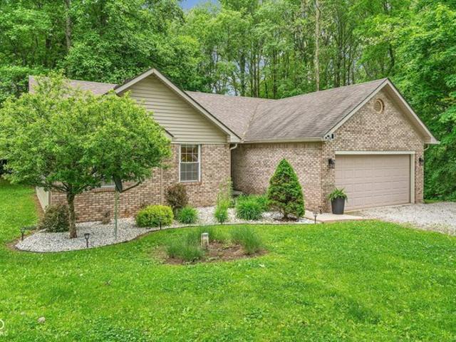 House for sale in Coatesville, Indiana