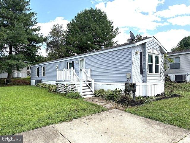 House for sale in Lothian, Maryland