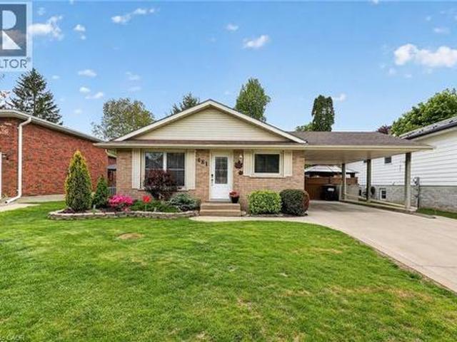 House for sale in Woodstock, Ontario