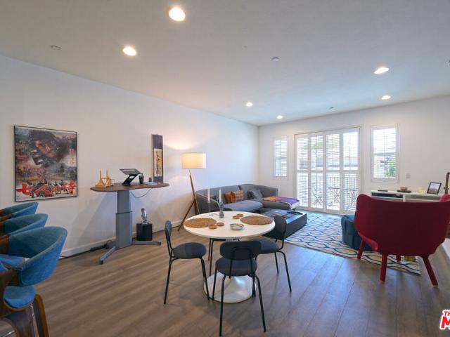 Condo for sale in North Hollywood Neighborhood Council District, Canoga Park