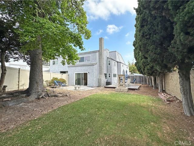Townhouse for sale in Santa Ana