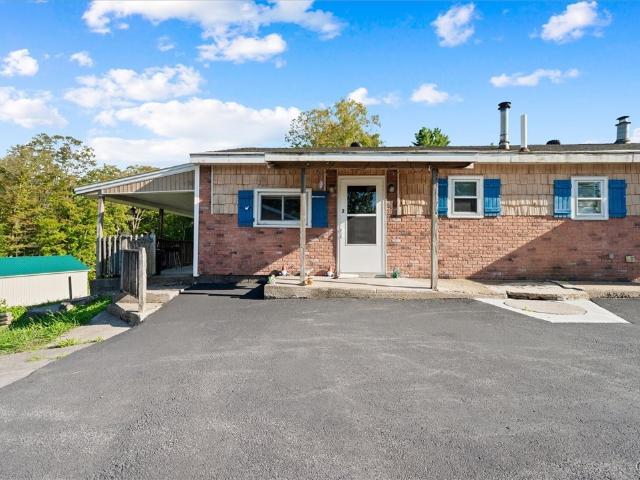 House for sale in Oneida, New York
