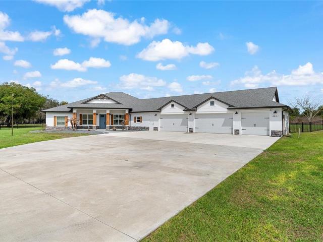 House for sale in Fruitland Park, Florida