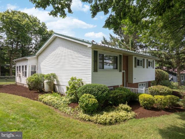 House for sale in Pennsylvania Furnace, Pennsylvania