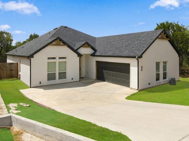 House for sale in Granbury, Hood County