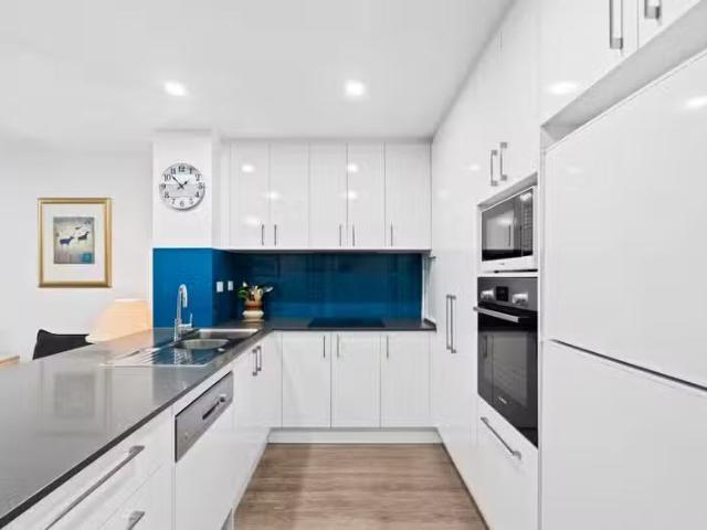 Apartment for rent in Pacific Fair