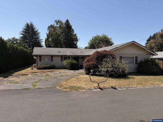 House for sale in Oregonia