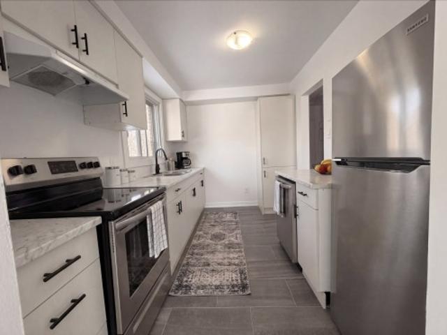 House for rent in Dollard-des-ormeaux, Quebec