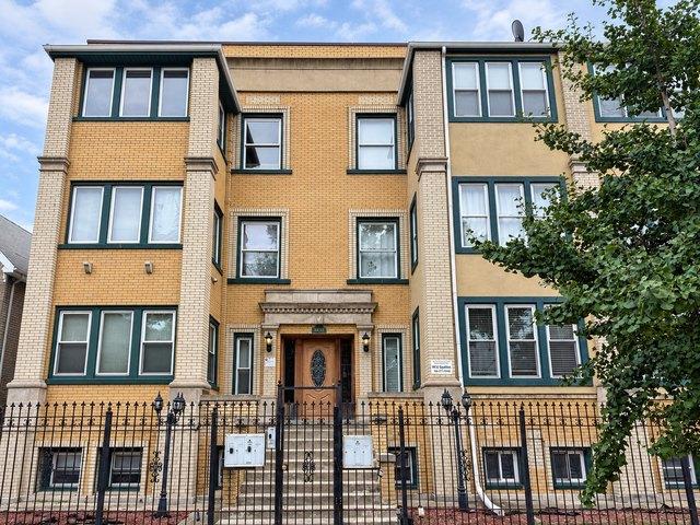 Condo for sale in Chicago, Cook County
