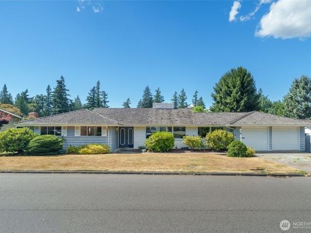 House for sale in Everett, Washington