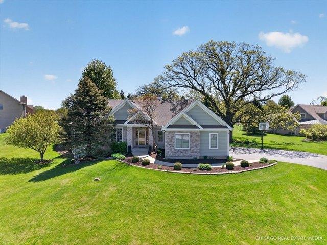 House for sale in Mchenry, Illinois