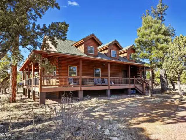 House for sale in Flagstaff
