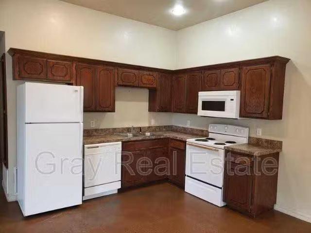 House for rent in Ada