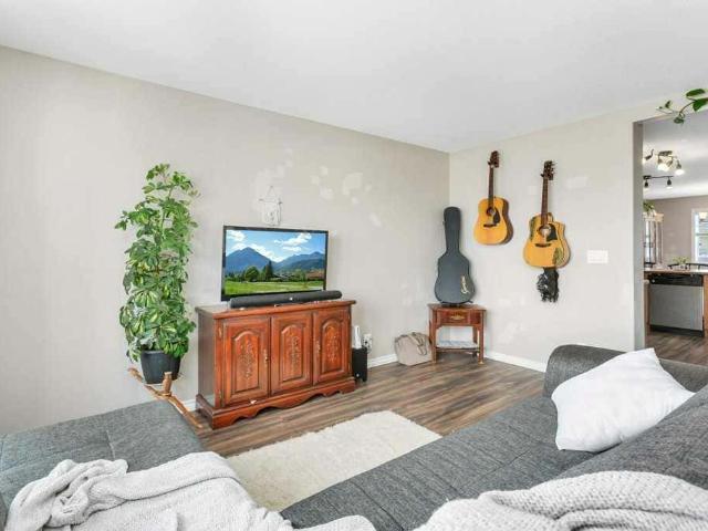 Townhouse for sale in Sylvan Lake, Alberta