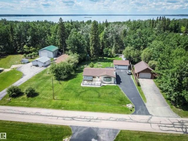 House for sale in Sunset Point, Alberta