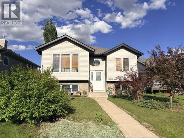 House for sale in Innisfail, Alberta