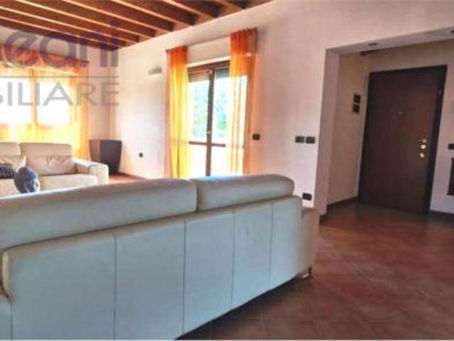 Appartamento in vendita a Torrevecchia Pia, Lombardia