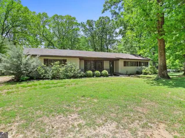 House for sale in Mcdonough