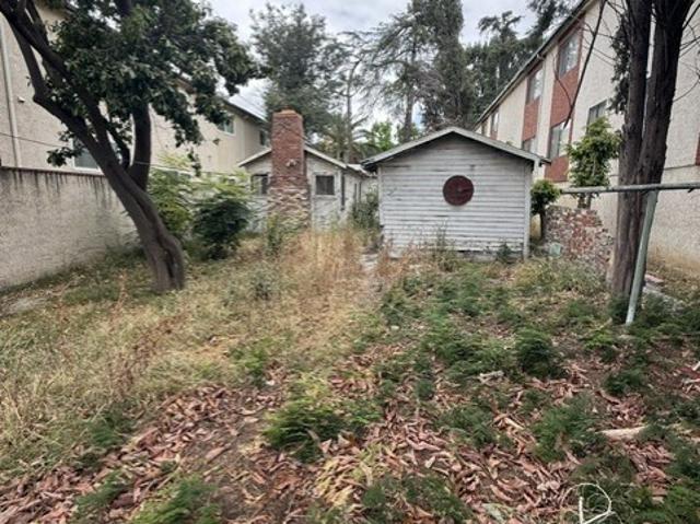 Land for sale in Burbank, California
