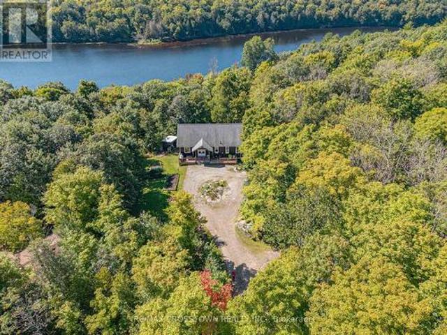 House for sale in Magnetawan, Ontario