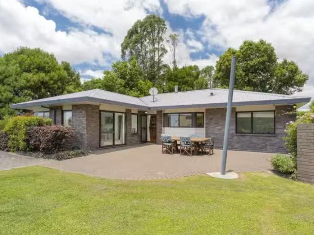 House for sale in Whakamarama, Bay Of Plenty