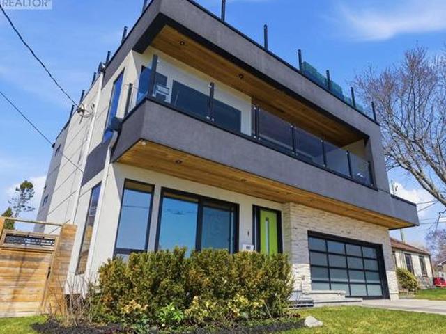 House for sale in Cobourg, Ontario